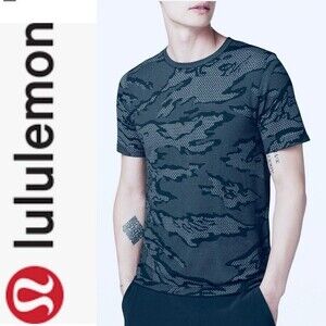 LULULEMON Metal Vent Breathe Short Sleeve Tee